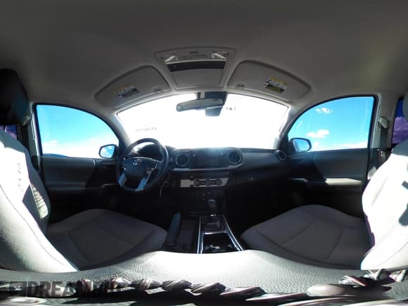 ✅ 2019 Toyota Tacoma SR5 • VIN: 3TMAZ5CN1KM104138 • Lot: 43186998. Wystawiony na IAAI z przebiegiem 70 170 mil. Bezpłatny archiwum sprzedaży aukcyjnych z USA i szczegółowy raport historii pojazdu na DreamBid. Zdjęcie 18.