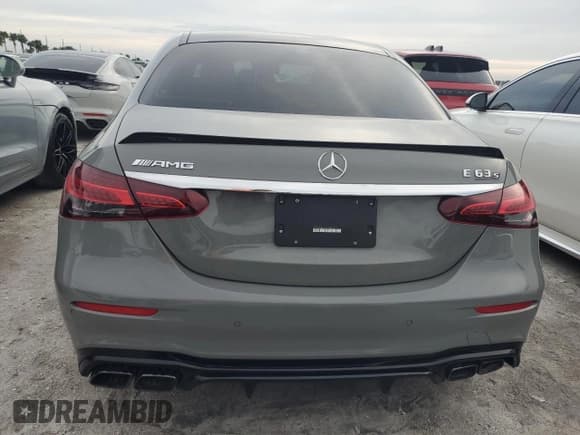 ✅ 2021 Mercedes-Benz E 63 S AMG • VIN: W1KZF8KB6MA932583 • Лот: 76048924. Опубликован ранее на Copart с пробегом Не указан. Бесплатный доступ к архиву аукционных продаж из США и подробный отчёт об истории автомобиля на DreamBid. Изображение 6.