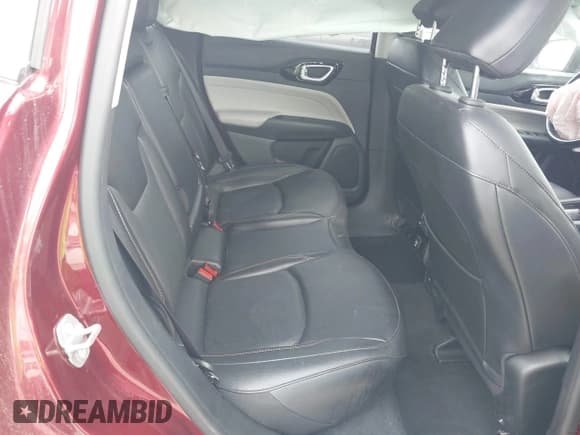 ✅ 2022 Jeep Compass Limited • VIN: 3C4NJDCB8NT108917 • Lot: 43103913. Listed on IAAI with 40,586 mi. Free auction sales archive from the USA and detailed vehicle history report at DreamBid. Image 8.