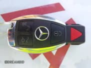 ✅ 2019 Mercedes-Benz GLC 300 • VIN: WDC0G4KB0KF639507 • Lot: 43386526. Wystawiony na IAAI z przebiegiem 105 881 mil. Bezpłatny archiwum sprzedaży aukcyjnych z USA i szczegółowy raport historii pojazdu na DreamBid. Zdjęcie 11.