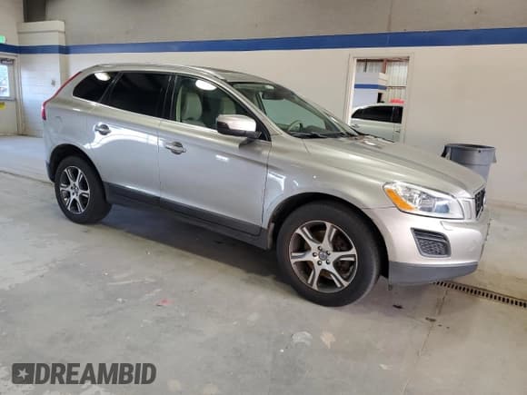 ✅ 2011 Volvo XC60 3.0T • VIN: YV4902DZ5B2174193 • Lot: 91783365. Listed on Copart with 204,472 mi. Free auction sales archive from the USA and detailed vehicle history report at DreamBid. Image 4.