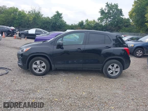 ✅ 2021 Chevrolet Trax LS • VIN: KL7CJKSB9MB321840 • Lot: 43265706. Listed on IAAI with 76,342 mi. Free auction sales archive from the USA and detailed vehicle history report at DreamBid. Image 15.