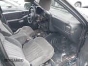 ✅ 2001 Chevrolet S-10 • VIN: 1GCCS195218219685 • Лот: 41370015. Опубликован ранее на IAAI с пробегом 203 805 миль. Бесплатный доступ к архиву аукционных продаж из США и подробный отчёт об истории автомобиля на DreamBid. Изображение 5.