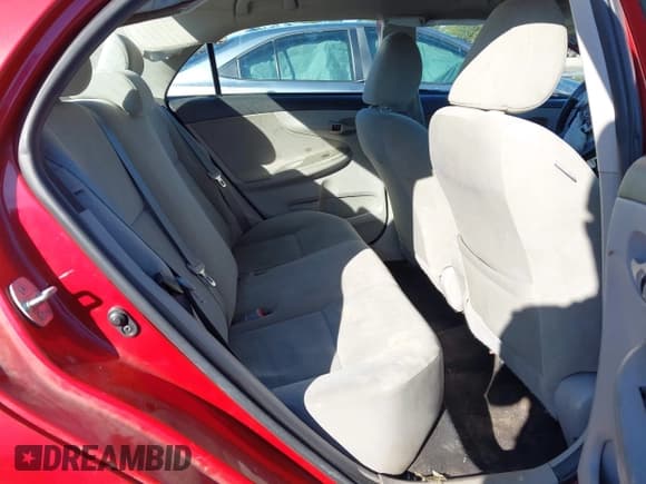 ✅ 2012 Toyota Corolla LE • VIN: 2T1BU4EE3CC901981 • Lot: 43469391. Wystawiony na IAAI z przebiegiem 221 613 mil. Bezpłatny archiwum sprzedaży aukcyjnych z USA i szczegółowy raport historii pojazdu na DreamBid. Zdjęcie 8.