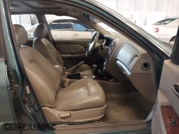 ✅ 2004 Hyundai Sonata GLS • VIN: KMHWF35HX4A004657 • Lot: 42334017. Listed on IAAI with 123,676 mi. Free auction sales archive from the USA and detailed vehicle history report at DreamBid. Image 5.