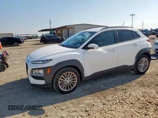 ✅ 2021 Hyundai Kona SEL • VIN: KM8K2CAA1MU752053 • Лот: 69663785. Опубликован ранее на Copart с пробегом 51 903 миль. Бесплатный доступ к архиву аукционных продаж из США и подробный отчёт об истории автомобиля на DreamBid. Изображение 1.