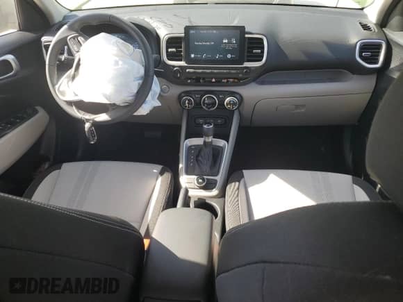 2024 Hyundai Venue SEL с VIN KMHRC8A30RU329157, выставлен на аукционе Copart как лот 73614984 с пробегом 370 миль миль и Списание • Salvage title. История ставок и продаж доступна на DreamBid. Изображение 8.