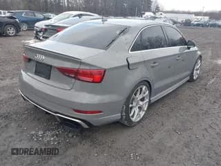 ✅ 2017 Audi RS 3 • VIN: WUABWGFF8H1900164 • Lot: 41246517. Wystawiony na IAAI z przebiegiem 20 451 mil. Bezpłatny archiwum sprzedaży aukcyjnych z USA i szczegółowy raport historii pojazdu na DreamBid. Zdjęcie 4.