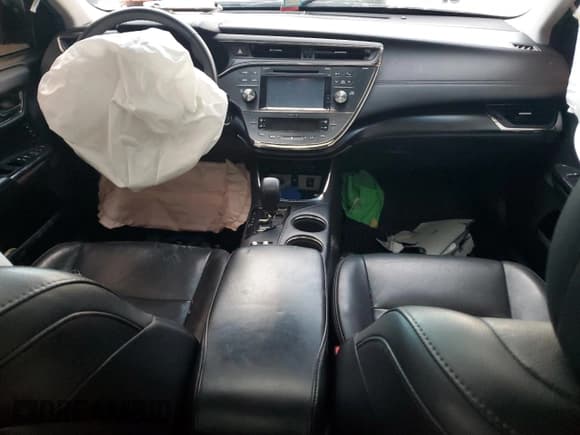 ✅ 2018 Toyota Avalon XLE Premium • VIN: 4T1BK1EB1JU271402 • Lot: 92532025. Wystawiony na Copart z przebiegiem 86 170 mil. Bezpłatny archiwum sprzedaży aukcyjnych z USA i szczegółowy raport historii pojazdu na DreamBid. Zdjęcie 8.