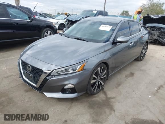 ✅ 2019 Nissan Altima Platinum • VIN: 1N4BL4FV1KC104627 • Лот: 43704877. Опубликован ранее на IAAI с пробегом 32 860 миль. Бесплатный доступ к архиву аукционных продаж из США и подробный отчёт об истории автомобиля на DreamBid. Изображение 2.