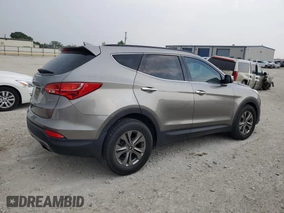 ✅ 2015 Hyundai Santa Fe • VIN: 5XYZU3LB6FG241588 • Лот: 56624244. Опубликован ранее на Copart с пробегом 69 259 миль. Бесплатный доступ к архиву аукционных продаж из США и подробный отчёт об истории автомобиля на DreamBid. Изображение 3.