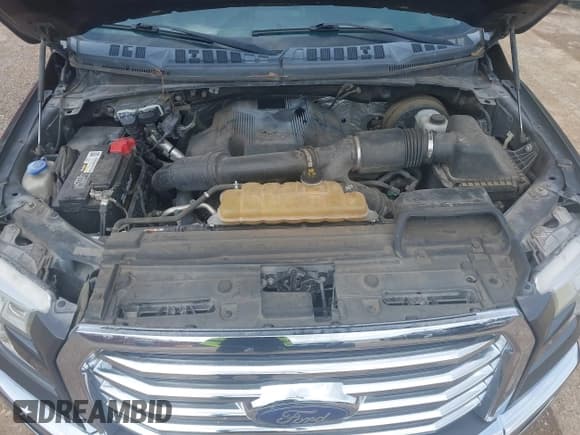 ✅ 2017 Ford F-150 XL • VIN: 1FTEW1CG2HKC22770 • Lot: 42402591. Listed on IAAI with 122,516 mi. Free auction sales archive from the USA and detailed vehicle history report at DreamBid. Image 10.