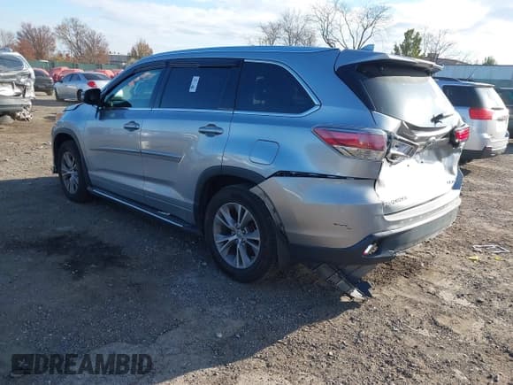 ✅ 2014 Toyota Highlander XLE • VIN: 5TDJKRFH3ES067714 • Lot: 43691151. Wystawiony na IAAI z przebiegiem 224 667 mil. Bezpłatny archiwum sprzedaży aukcyjnych z USA i szczegółowy raport historii pojazdu na DreamBid. Zdjęcie 3.