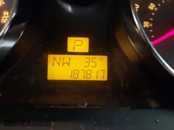 ✅ 2008 Saturn VUE XE • VIN: 3GSDL43NX8S663656 • Lot: 42701294. Wystawiony na IAAI z przebiegiem 187 817 mil. Bezpłatny archiwum sprzedaży aukcyjnych z USA i szczegółowy raport historii pojazdu na DreamBid. Zdjęcie 7.