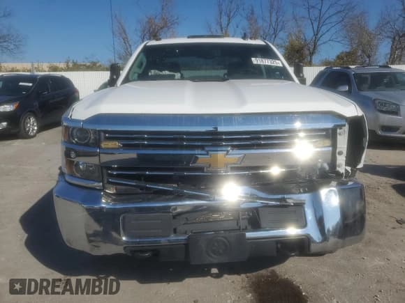 ✅ 2016 Chevrolet Silverado 2500HD Work Truck • VIN: 1GC1KUEG2GF198230 • Лот: 91877325. Опубликован ранее на Copart с пробегом 210 311 миль. Бесплатный доступ к архиву аукционных продаж из США и подробный отчёт об истории автомобиля на DreamBid. Изображение 5.