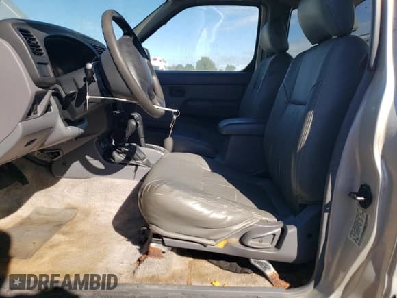 ✅ 1999 Nissan Frontier XE • VIN: 1N6ED26Y4XC303405 • Lot: 82285355. Wystawiony na Copart z przebiegiem 126 617 mil. Bezpłatny archiwum sprzedaży aukcyjnych z USA i szczegółowy raport historii pojazdu na DreamBid. Zdjęcie 7.