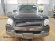 ✅ 2006 Ford Explorer XLS • VIN: 1FMEU72EX6UA42250 • Lot: 68929885. Wystawiony na Copart z przebiegiem 151 535 mil. Bezpłatny archiwum sprzedaży aukcyjnych z USA i szczegółowy raport historii pojazdu na DreamBid. Zdjęcie 5.