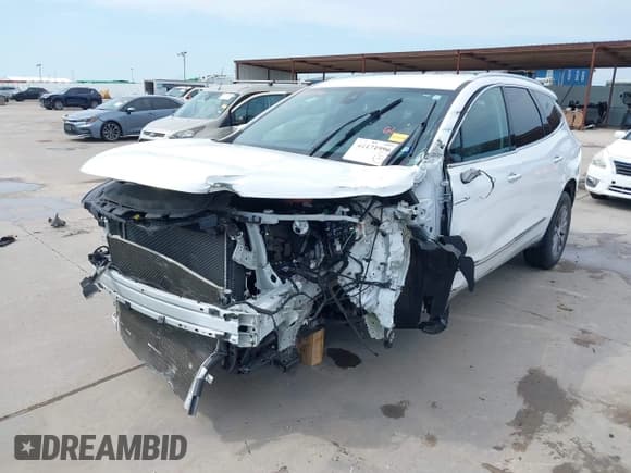 ✅ 2022 Buick Enclave Essence • VIN: 5GAERBKW6NJ113463 • Lot: 42171996. Wystawiony na IAAI z przebiegiem 85 944 mil. Bezpłatny archiwum sprzedaży aukcyjnych z USA i szczegółowy raport historii pojazdu na DreamBid. Zdjęcie 2.