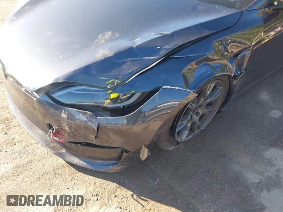✅ 2023 Tesla Model S • VIN: 5YJSA1E56PF527181 • Lot: 43501060. Wystawiony na IAAI z przebiegiem 22 470 mil. Bezpłatny archiwum sprzedaży aukcyjnych z USA i szczegółowy raport historii pojazdu na DreamBid. Zdjęcie 6.