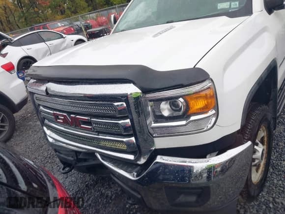 ✅ 2015 GMC Sierra 2500HD • VIN: 1GT22XE8XFZ113744 • Lot: 43418219. Listed on IAAI with 219,977 mi. Free auction sales archive from the USA and detailed vehicle history report at DreamBid. Image 12.