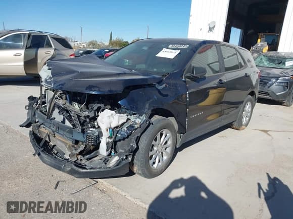 ✅ 2020 Chevrolet Equinox LS • VIN: 3GNAXHEV2LS679874 • Lot: 43662071. Wystawiony na IAAI z przebiegiem 40 541 mil. Bezpłatny archiwum sprzedaży aukcyjnych z USA i szczegółowy raport historii pojazdu na DreamBid. Zdjęcie 17.