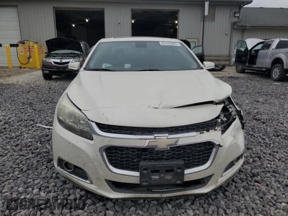 ✅ 2014 Chevrolet Malibu LT • VIN: 1G11E5SL4EF119953 • Lot: 87435085. Wystawiony na Copart z przebiegiem 304 460 mil mil. Skorzystaj z bezpłatnego archiwum sprzedaży aukcyjnych z USA i zobacz szczegółowy raport historii pojazdu na DreamBid. Zdjęcie 5.