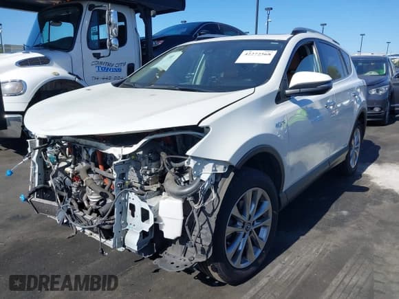 ✅ 2016 Toyota RAV4 Limited • VIN: JTMDJREV4GD044299 • Lot: 42272568. Listed on IAAI with 145,207 mi. Free auction sales archive from the USA and detailed vehicle history report at DreamBid. Image 2.