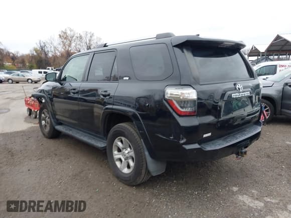 ✅ 2019 Toyota 4Runner SR5 Premium • VIN: JTEBU5JR5K5613191 • Lot: 43745080. Listed on IAAI with 166,716 mi. Free auction sales archive from the USA and detailed vehicle history report at DreamBid. Image 3.