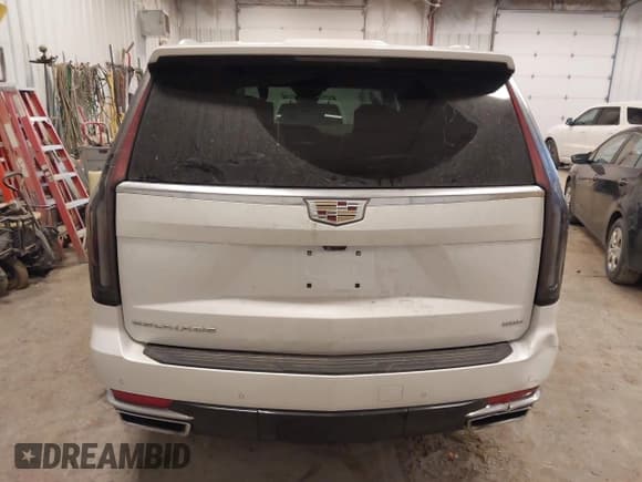 ✅ 2023 Cadillac Escalade 4WD Premium Luxury Platinum • VIN: 1GYS4DKL0PR438657 • Лот: 43675061. Опубликован ранее на IAAI с пробегом Не указан. Бесплатный доступ к архиву аукционных продаж из США и подробный отчёт об истории автомобиля на DreamBid. Изображение 16.