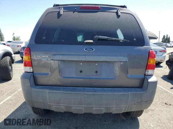 ✅ 2005 Ford Escape XLT • VIN: 1FMYU03155KB11291 • Lot: 52246495. Listed on Copart with Not provided. Free auction sales archive from the USA and detailed vehicle history report at DreamBid. Image 6.