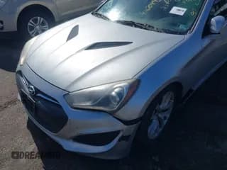 ✅ 2013 Hyundai Genesis Coupe R-Spec • VIN: KMHHT6KD7DU096698 • Lot: 41604486. Wystawiony na IAAI z przebiegiem Nie podano. Bezpłatny archiwum sprzedaży aukcyjnych z USA i szczegółowy raport historii pojazdu na DreamBid. Zdjęcie 6.