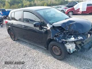 ✅ 2007 Nissan Versa S • VIN: 3N1BC13E77L367930 • Lot: 43142892. Listed on IAAI with 172,602 mi. Free auction sales archive from the USA and detailed vehicle history report at DreamBid. Image 1.