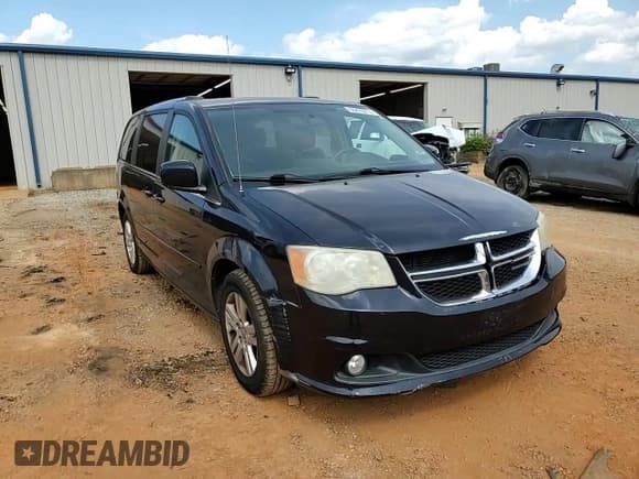 ✅ 2011 Dodge Grand Caravan Crew • VIN: 2D4RN5DG8BR711762 • Lot: 66895015. Wystawiony na Copart z przebiegiem 182 396 mil. Bezpłatny archiwum sprzedaży aukcyjnych z USA i szczegółowy raport historii pojazdu na DreamBid. Zdjęcie 14.