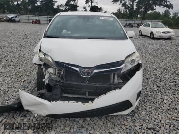 ✅ 2020 Toyota Sienna LE Auto Access Seat • VIN: 5TDKZ3DC0LS061760 • Lot: 67908685. Listed on Copart with 162,455 mi. Free auction sales archive from the USA and detailed vehicle history report at DreamBid. Image 5.