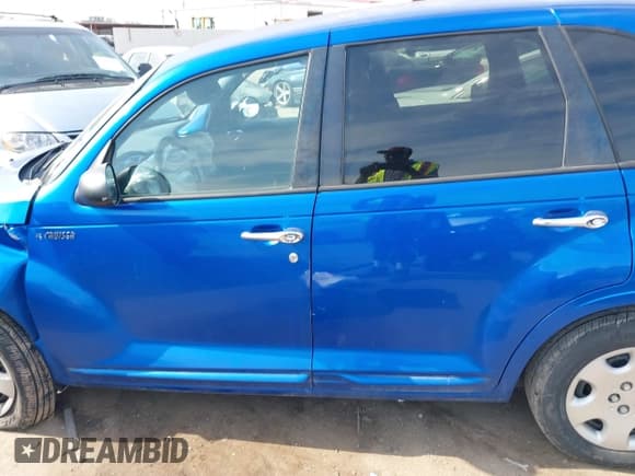 ✅ 2004 Chrysler PT Cruiser • VIN: 3C4FY48B04T267339 • Lot: 41684937. Listed on IAAI with 160,283 mi. Free auction sales archive from the USA and detailed vehicle history report at DreamBid. Image 14.