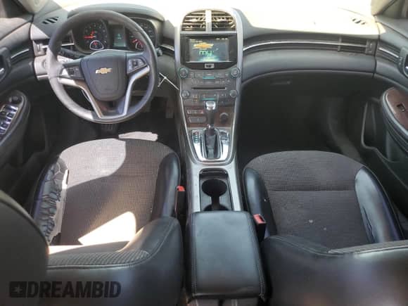 ✅ 2013 Chevrolet Malibu LT • VIN: 1G11C5SA6DF271350 • Lot: 84444855. Listed on Copart with 160,151 mi. Free auction sales archive from the USA and detailed vehicle history report at DreamBid. Image 8.