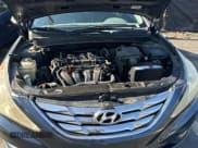 ✅ 2011 Hyundai Sonata SE • VIN: 5NPEC4AC8BH132474 • Lot: 83228294. Listed on Copart with 136,310 mi. Free auction sales archive from the USA and detailed vehicle history report at DreamBid. Image 7.