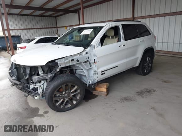 ✅ 2016 Jeep Grand Cherokee Limited • VIN: 1C4RJFBG2GC360722 • Лот: 43437729. Опубликован ранее на IAAI с пробегом 101 894 миль. Бесплатный доступ к архиву аукционных продаж из США и подробный отчёт об истории автомобиля на DreamBid. Изображение 2.