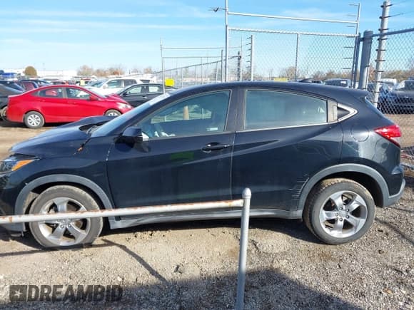 ✅ 2019 Honda HR-V LX • VIN: 3CZRU6H33KG723346 • Лот: 43677781. Опубликован ранее на IAAI с пробегом 82 764 миль. Бесплатный доступ к архиву аукционных продаж из США и подробный отчёт об истории автомобиля на DreamBid. Изображение 15.