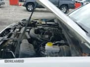 ✅ 2006 Nissan Frontier XE • VIN: 1N6BD06T46C455260 • Lot: 43333367. Wystawiony na IAAI z przebiegiem 113 993 mil. Bezpłatny archiwum sprzedaży aukcyjnych z USA i szczegółowy raport historii pojazdu na DreamBid. Zdjęcie 13.