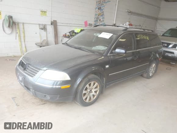 ✅ 2003 Volkswagen Passat GLS • VIN: WVWVD63B63E464220 • Lot: 42170838. Listed on IAAI with 194,133 mi. Free auction sales archive from the USA and detailed vehicle history report at DreamBid. Image 17.