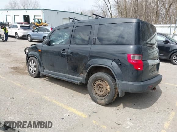 ✅ 2010 Honda Element LX • VIN: 5J6YH2H32AL003983 • Lot: 42055989. Wystawiony na IAAI z przebiegiem 188 552 mil. Bezpłatny archiwum sprzedaży aukcyjnych z USA i szczegółowy raport historii pojazdu na DreamBid. Zdjęcie 3.