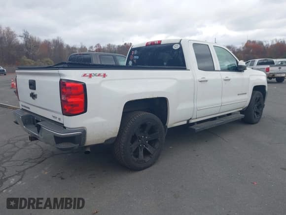 ✅ 2016 Chevrolet Silverado 1500 LT • VIN: 1GCVKREH7GZ173748 • Lot: 43612805. Listed on IAAI with 277,531 mi. Free auction sales archive from the USA and detailed vehicle history report at DreamBid. Image 4.