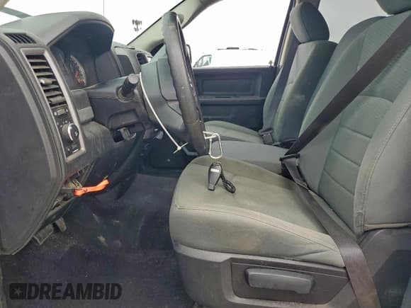 ✅ 2016 Ram 1500 Express • VIN: 1C6RR6FG7GS263273 • Lot: 91810105. Listed on Copart with 107,822 mi. Free auction sales archive from the USA and detailed vehicle history report at DreamBid. Image 7.