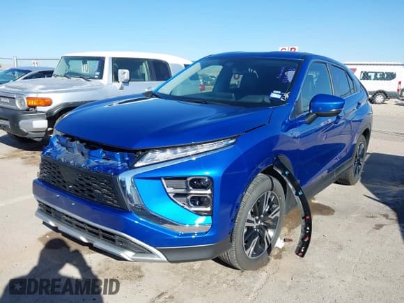 ✅ 2025 Mitsubishi Eclipse Cross SE • VIN: JA4ATWAA5SZ048415 • Lot: 43805742. Listed on IAAI with 7,122 mi. Free auction sales archive from the USA and detailed vehicle history report at DreamBid. Image 17.