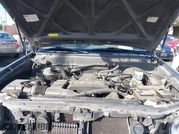 ✅ 2005 Toyota Tundra SR5 • VIN: 5TBET34145S467730 • Lot: 43453770. Wystawiony na IAAI z przebiegiem Nie podano. Bezpłatny archiwum sprzedaży aukcyjnych z USA i szczegółowy raport historii pojazdu na DreamBid. Zdjęcie 10.