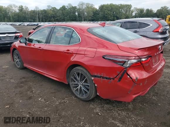 2024 Toyota Camry SE with VIN 4T1T11AK0RU233541, listed as a Copart auction lot 83960515 with 51,765 mi miles and Clean title. Bid and sale history available at DreamBid. Image 2.