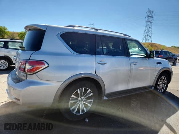✅ 2018 Nissan Armada SL • VIN: JN8AY2NC4JX500039 • Lot: 81150715. Wystawiony na Copart z przebiegiem 150 698 mil. Bezpłatny archiwum sprzedaży aukcyjnych z USA i szczegółowy raport historii pojazdu na DreamBid. Zdjęcie 3.