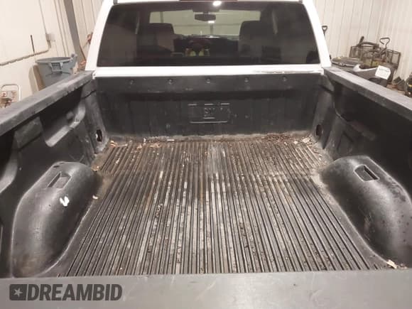 ✅ 2014 Chevrolet Silverado 1500 Work Truck • VIN: 3GCUKPEC0EG121458 • Лот: 41078125. Опубликован ранее на IAAI с пробегом 187 275 миль. Бесплатный доступ к архиву аукционных продаж из США и подробный отчёт об истории автомобиля на DreamBid. Изображение 16.