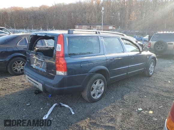 ✅ 2006 Volvo XC70 • VIN: YV4SZ592361209023 • Lot: 92851985. Listed on Copart with 167,612 mi. Free auction sales archive from the USA and detailed vehicle history report at DreamBid. Image 3.